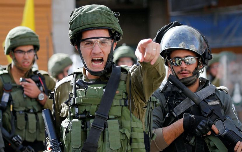 “İsrail” Askerleri Baskın Yaptığı Evden Para Çaldı