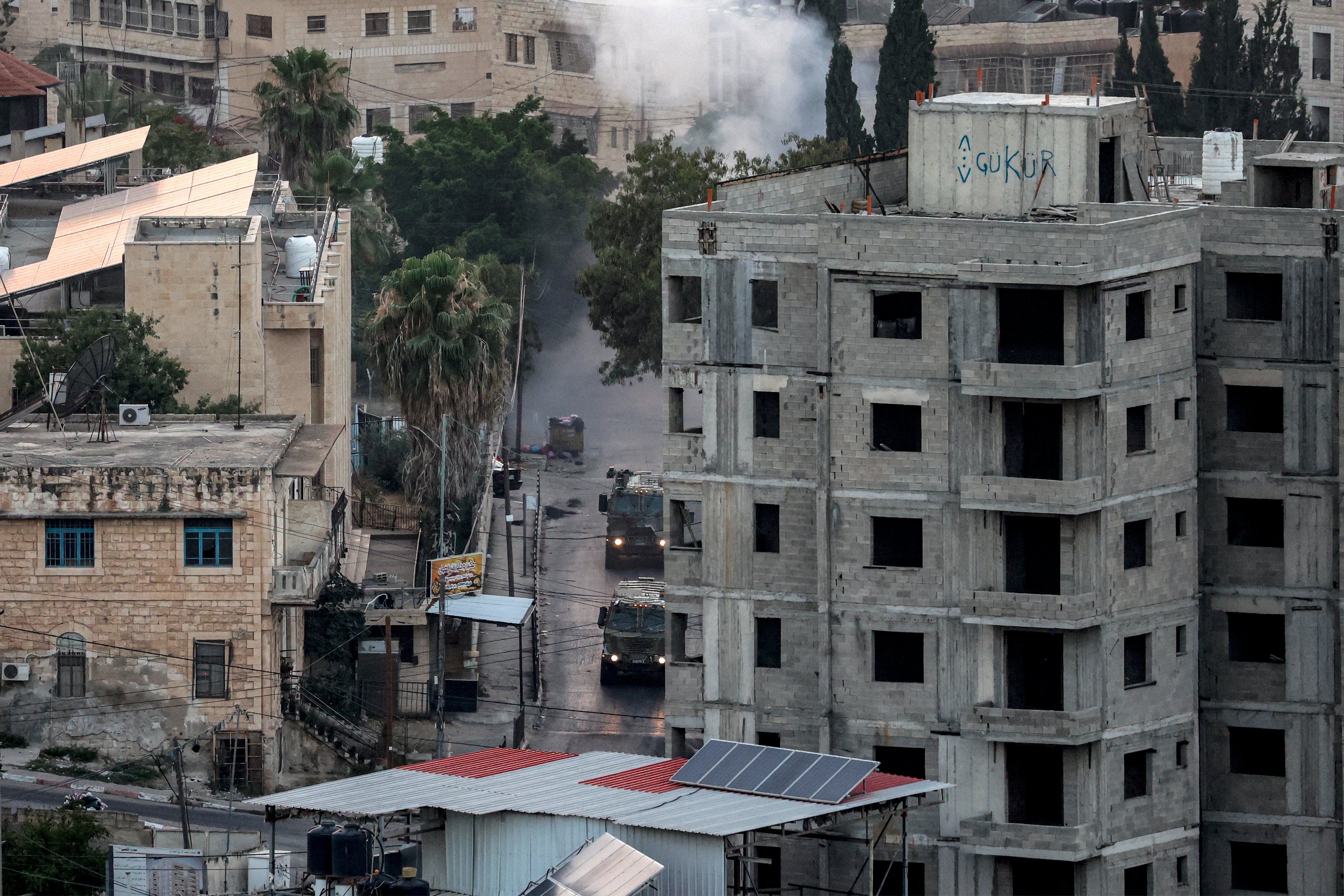 İşgalci “İsrail”, Cenin’i Yaktı, Yıktı, Geri Çekildi 