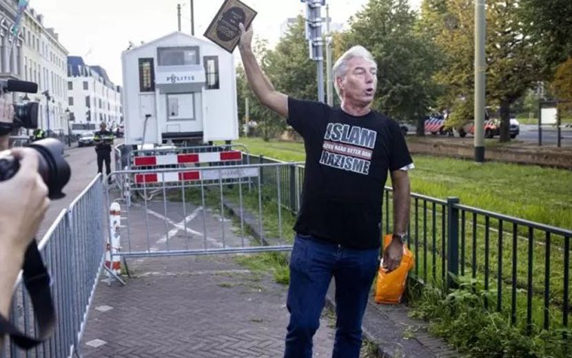 Kınamalar Sonuçsuz: Türkiye Büyükelçiliği Önünde Kur’an’a Hakaret