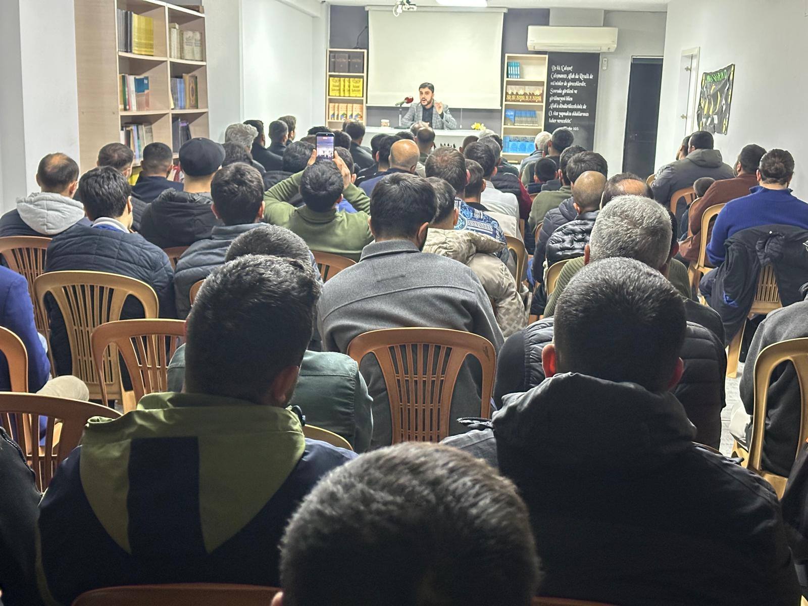 Köklü Değişim Mersin Hilafet Panel-2.jpg