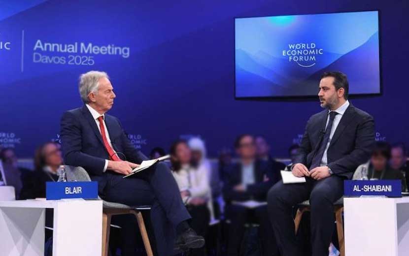 Köklü-Değişim,Şeybani-Davos'ta.jpg