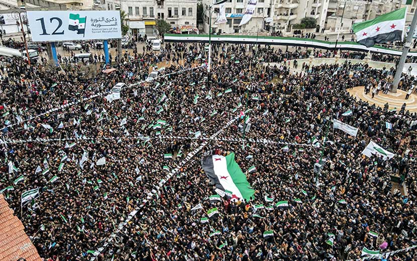 Devrimin 12. Yılında Suriye Halkının Hedefi Değişmedi: “Rejimin Düşmesini İstiyoruz”