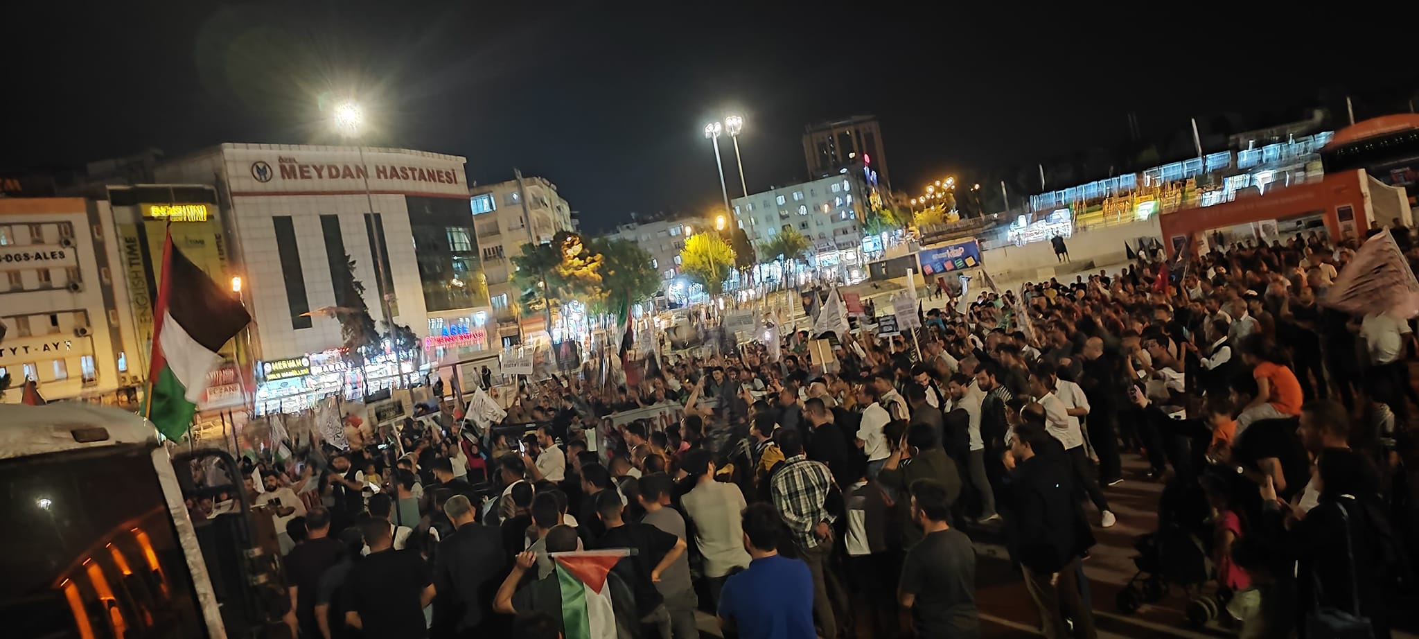 Köklü Değişim, Türkiye Çapında Gazze İçin Meydanlarda Şanlıurfa-2.jpg