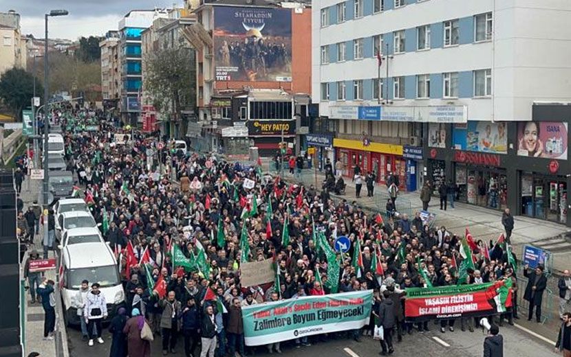 Üsküdar’da Binlerce Müslüman, Gazze İçin Yürüdü