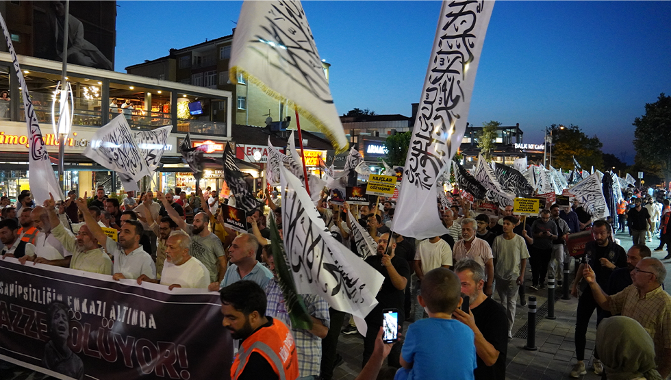 Köklü değişim Gazzeyi ikiyüzlülük ve ihanet öldürüyor istanbul ümraniye yürüyüş 1.png