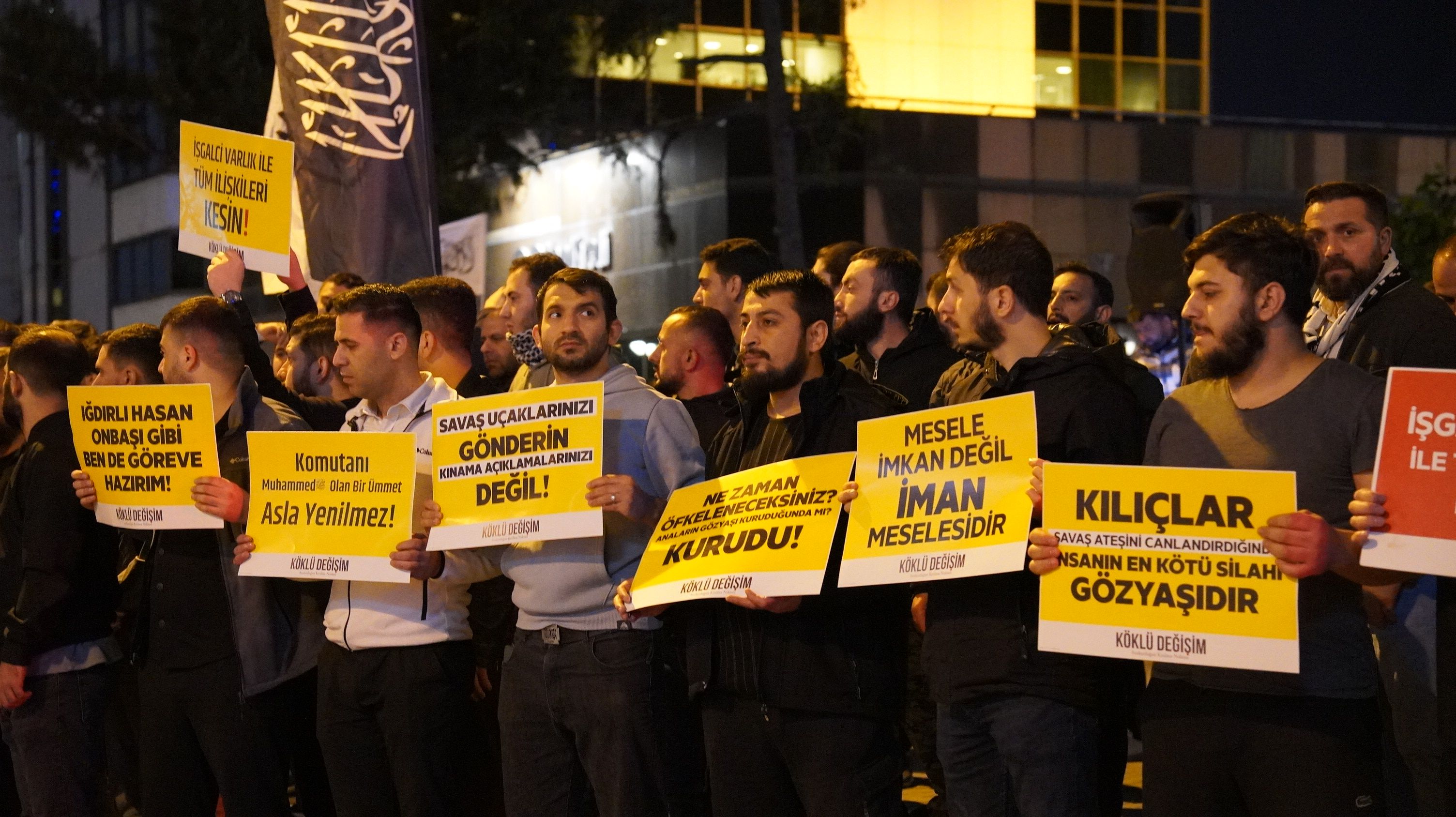 Köklü değişim refahta katliam var istanbul levent israil konsolosluğu protesto 6.JPG