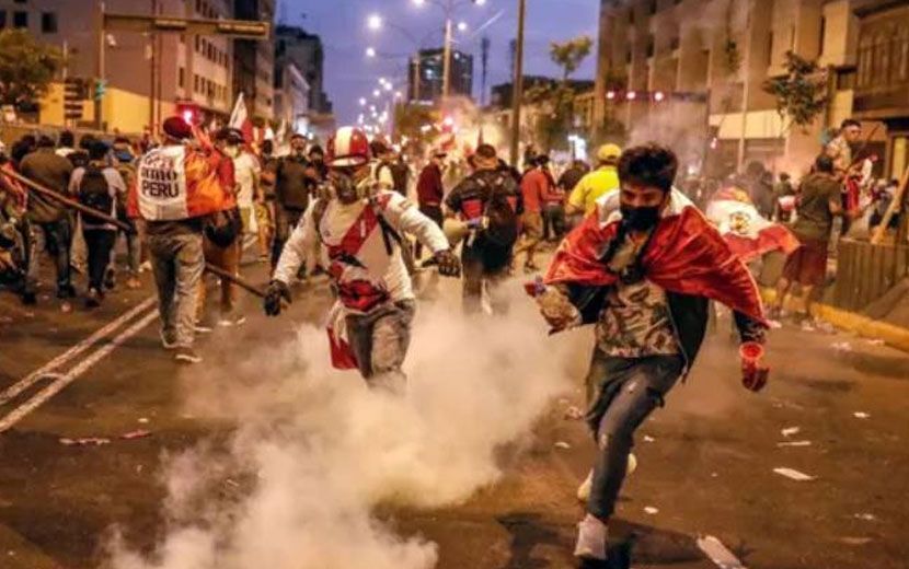 Peru’daki Protestolarda 20 Kişi Öldü, 2 Bakan İstifa Etti 