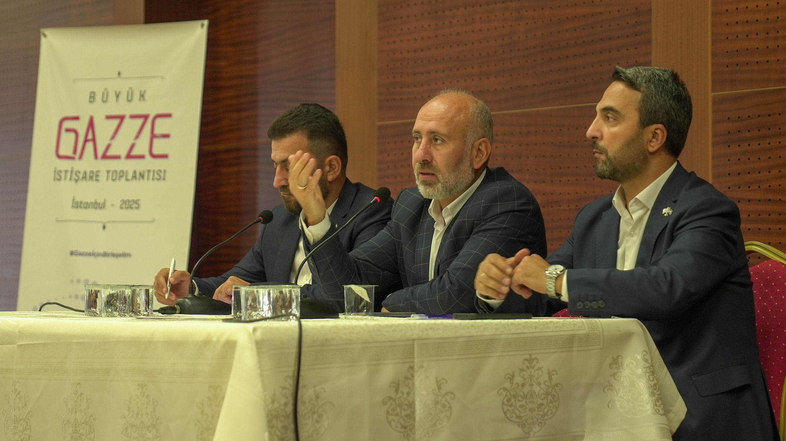 büyük gazze istişare toplantısı_genel4.jpg