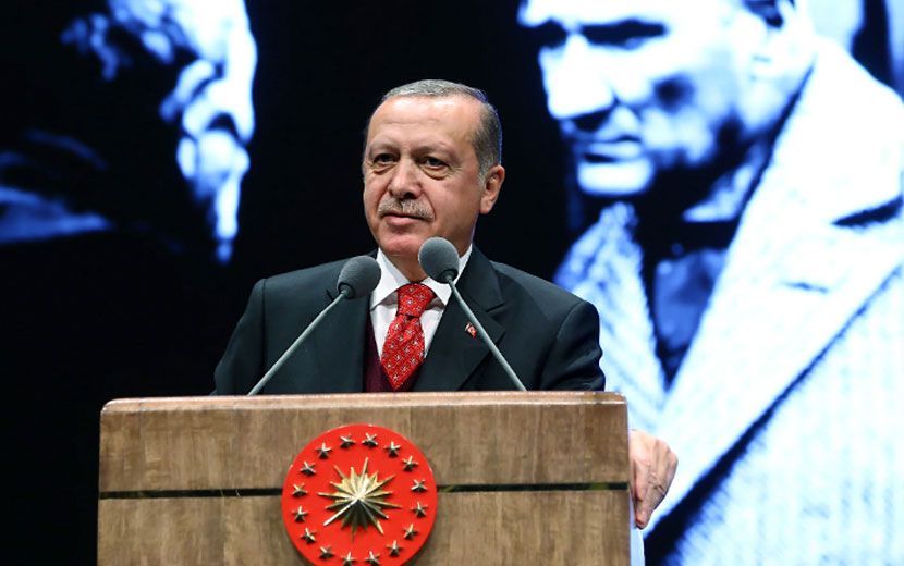 Erdoğan, Hilafet’i Kaldırıp, Cumhuriyet’i Getiren Mustafa Kemal’i Rahmetle Andı
